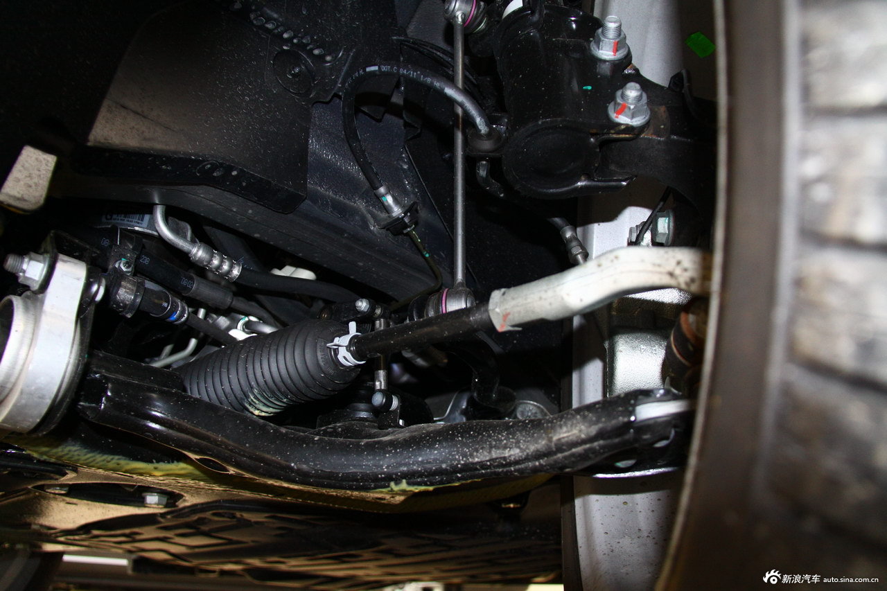 唯雅诺皓驰版_唯雅诺底盘图片15234732_汽车图库_新浪汽车_新浪网