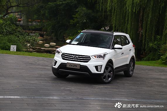 北京现代ix25 2.0L四驱