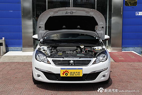 2015款东风标致308S 1.2T自动劲驰版