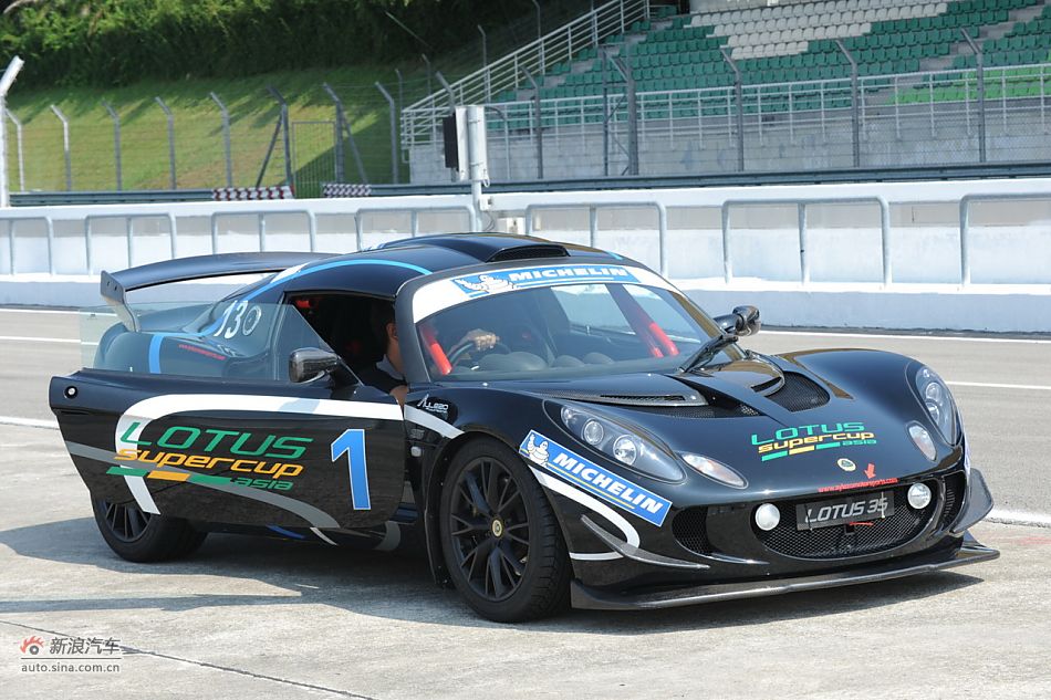 米其林pilot super sport雪邦赛道测试