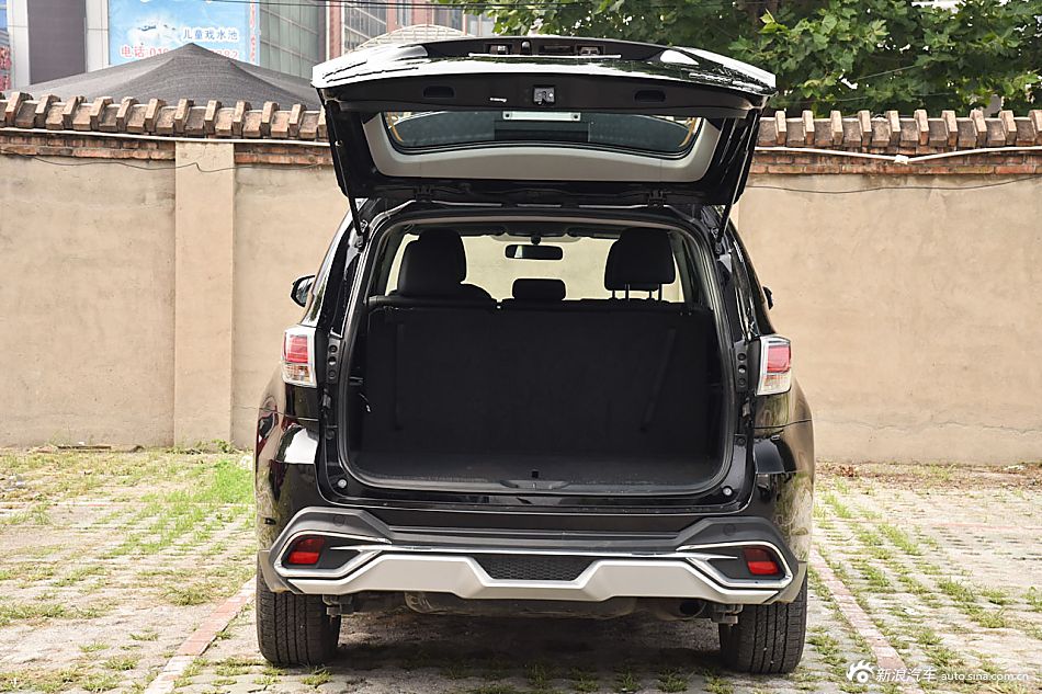 2015款汉兰达2.0T自动四驱豪华版7座