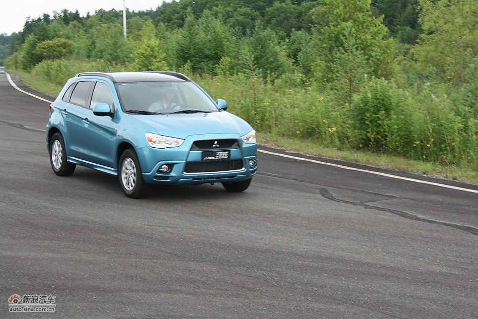 三菱asx劲炫外观图