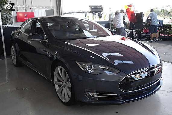 特斯拉发布MODEL S P85D