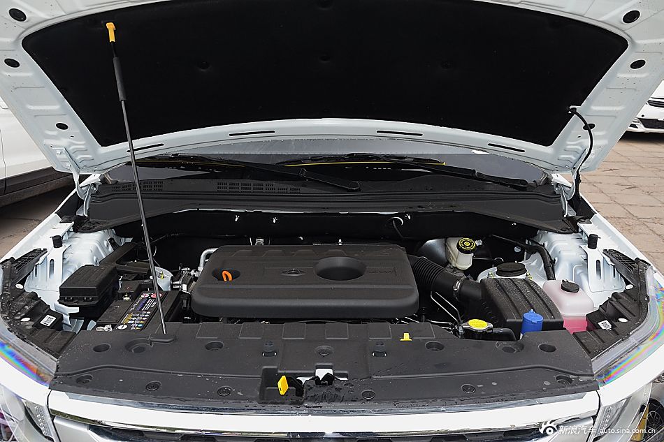 2016款长安CX70 1.6L手动舒适型