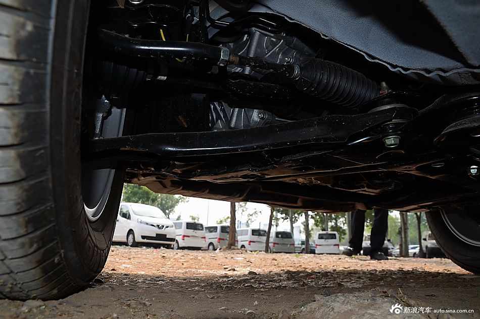 2016款风度MX6 2.0L自动两驱卓越版