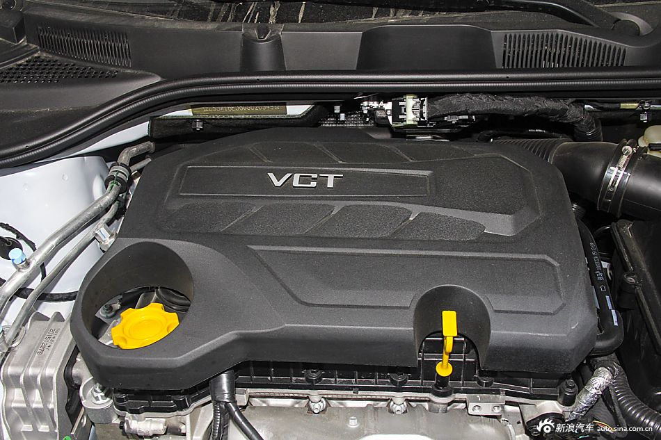 2015款荣威360 1.5L自动豪华版