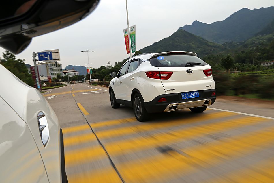 东南DX7黑爵饰试驾