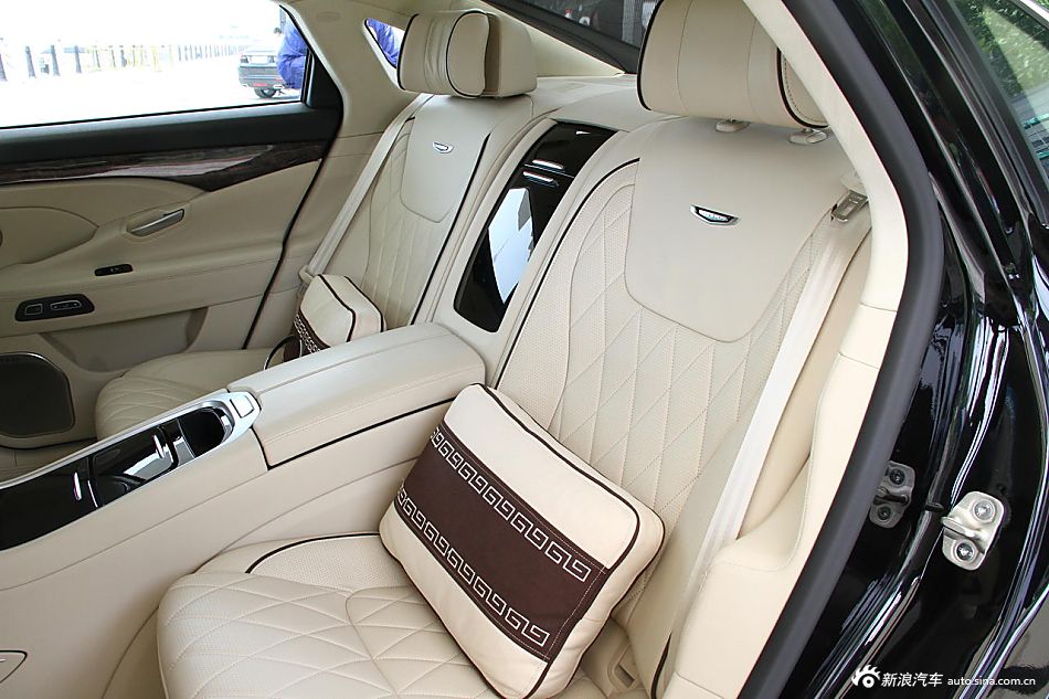 2016款吉利博瑞3.5L自动行政版