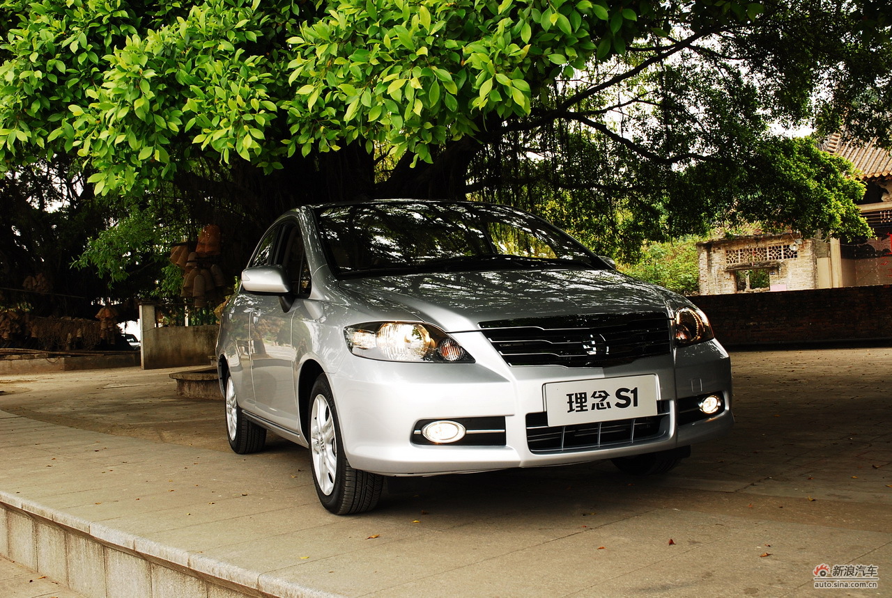 广汽本田理念s1外观实拍