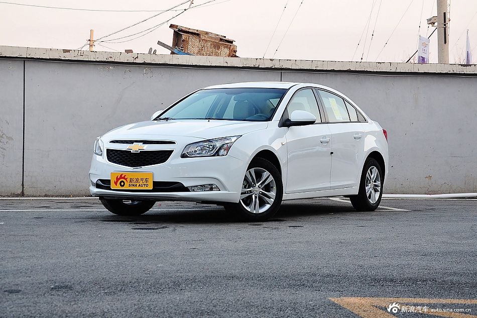 2015款科鲁兹1.5L经典 SE MT