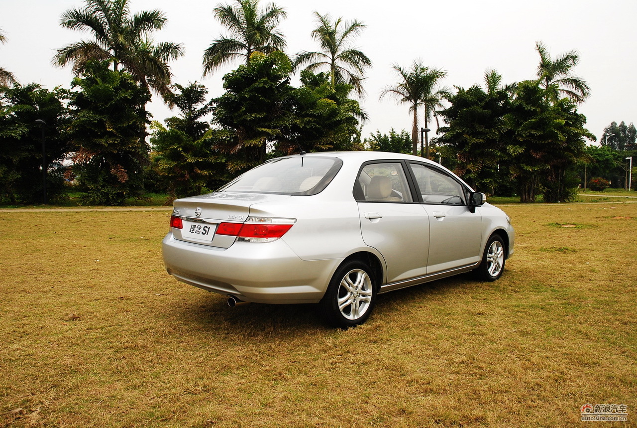 广汽本田理念s1外观实拍