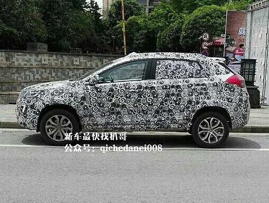 奇瑞小型SUV瑞虎3X曝光