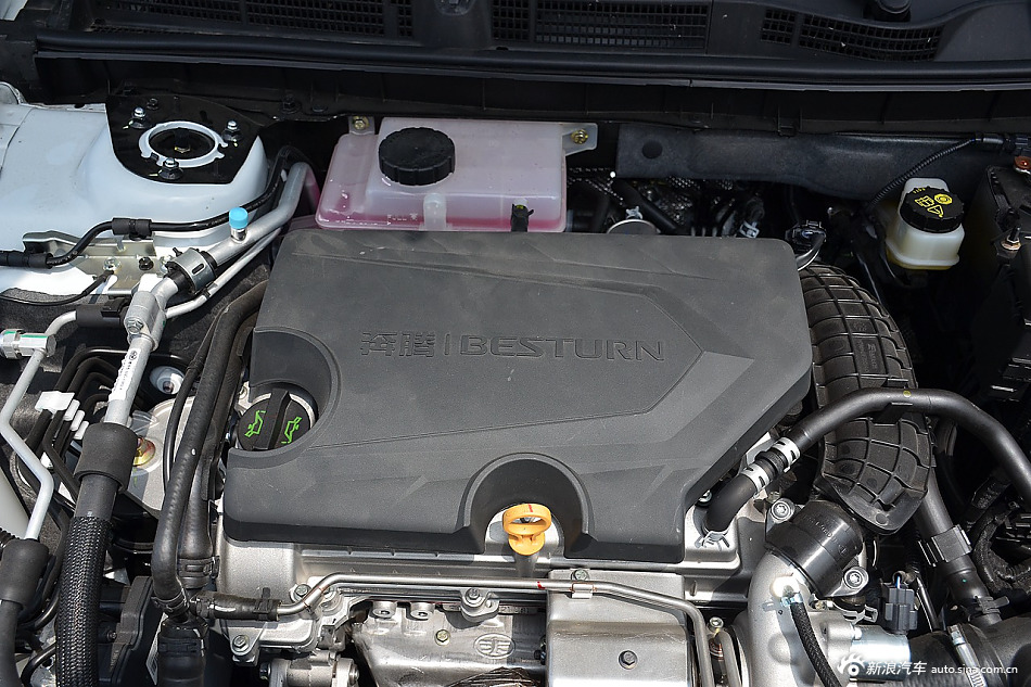 2016款奔腾B50 1.4T自动运动豪华型