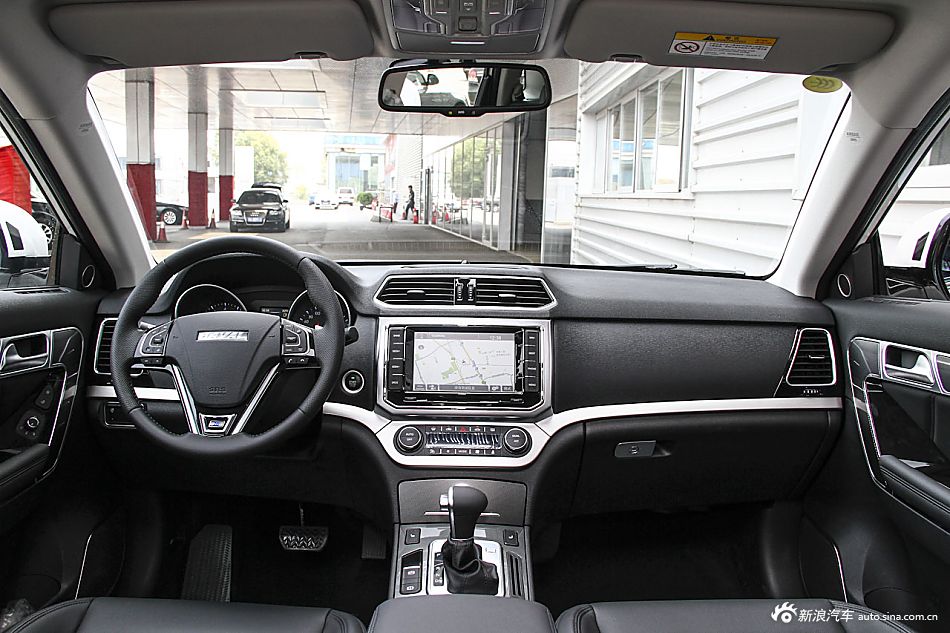 2015款哈弗H6 Coupe 2.0T自动两驱尊贵型