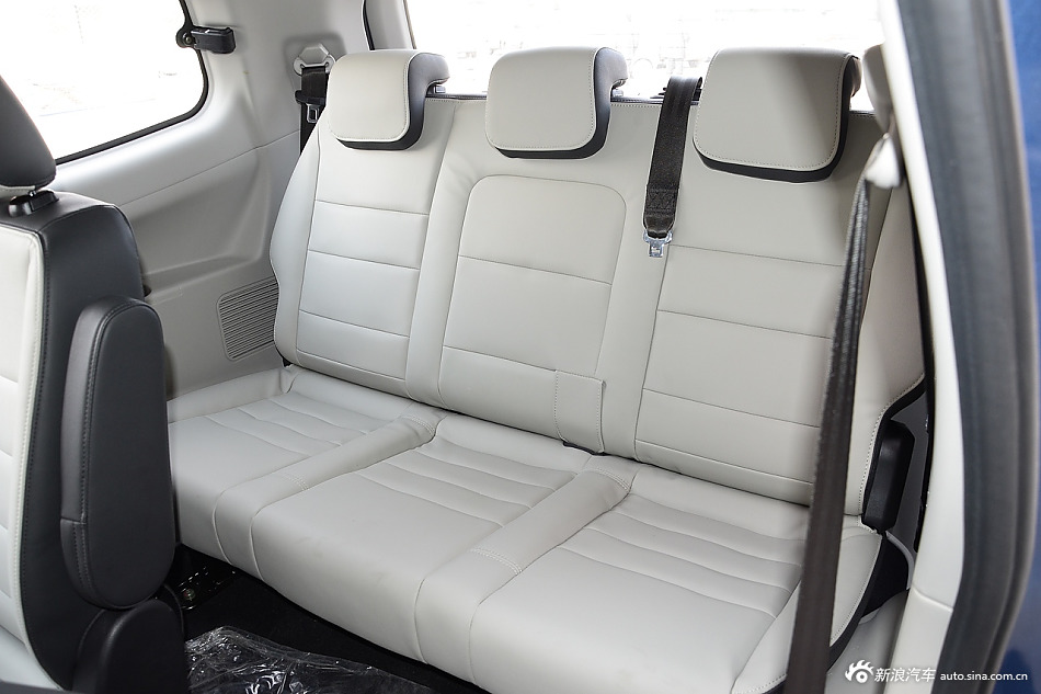 2016款风行S500 1.6L自动尊享型