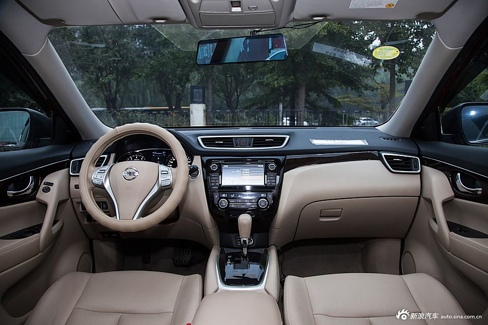 2015款奇骏2.5L XL 自动四驱领先MAX版