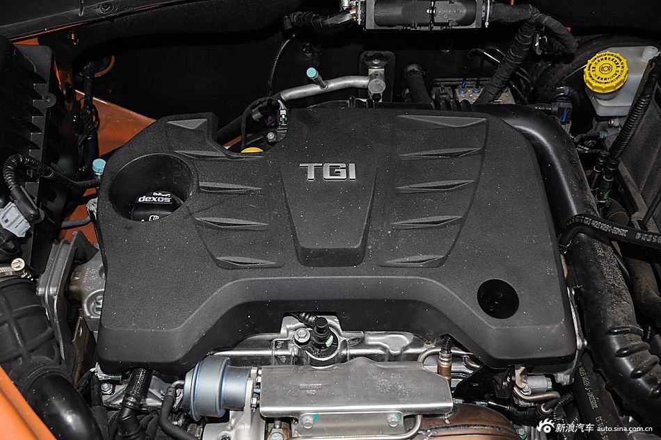 2015款锐腾 1.5T自动四驱豪华版