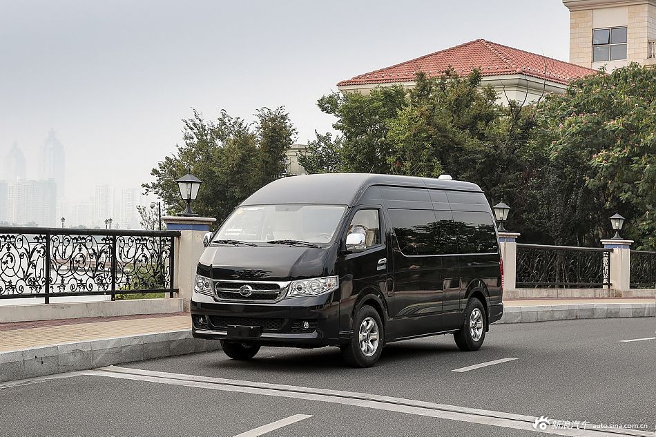 2013款海格h5c商务车