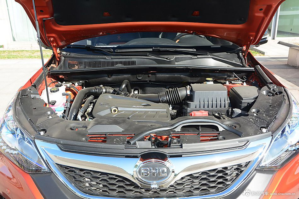 2016款比亚迪宋2.0TID自动旗舰型