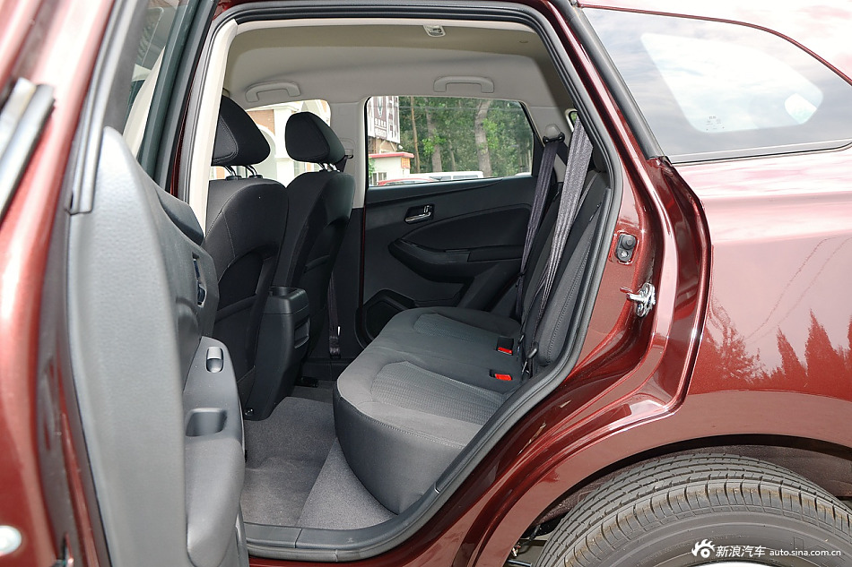 2015款启辰T70 1.6L手动睿行版