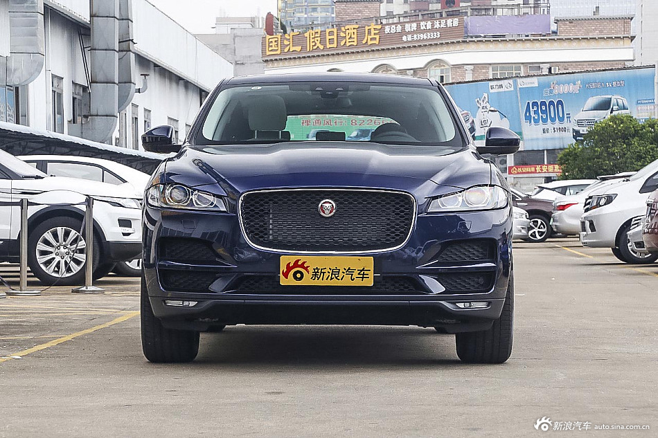 2016款捷豹F-PACE 2.0T自动R-SPORT运动版