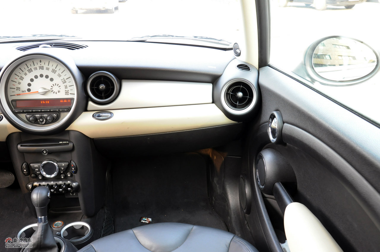 2011款mini cooper实拍_mini内饰图片7855494_汽车图库_新浪汽车_新浪