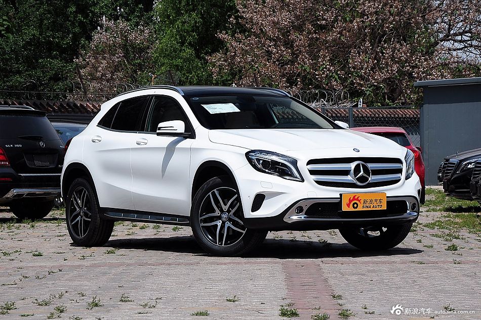 2015款奔驰GLA200时尚型