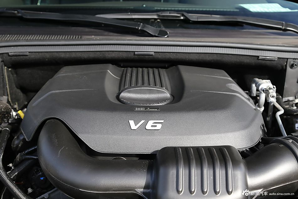 2016款大切诺基3.6L自动豪华导航版