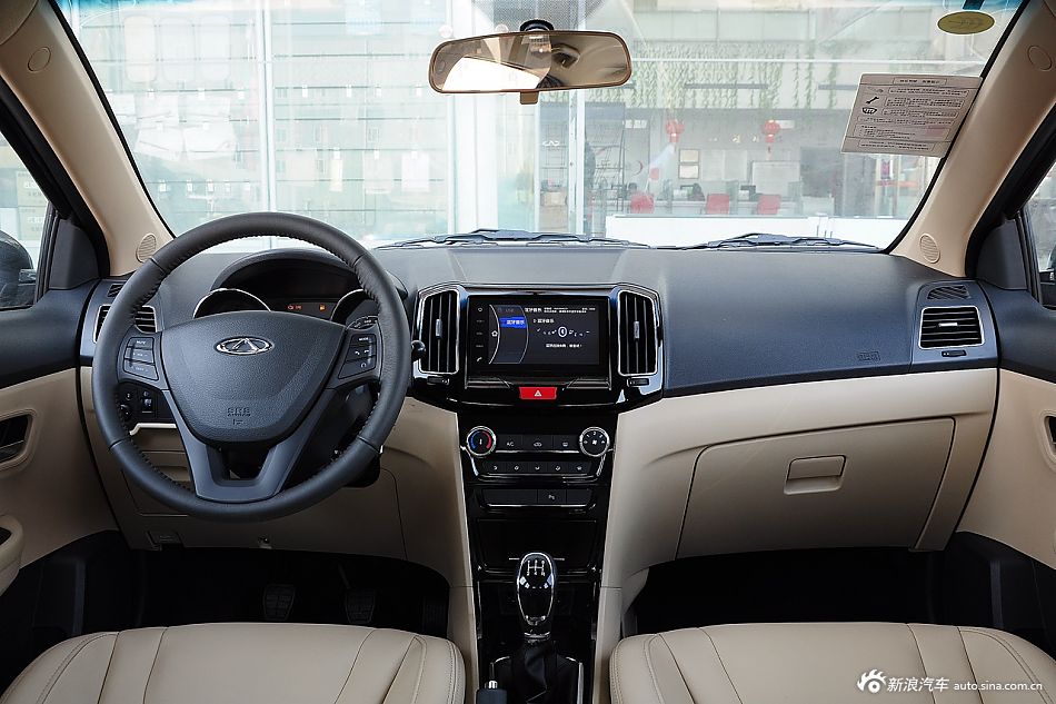 2015款奇瑞E3 1.5L手动智尚型