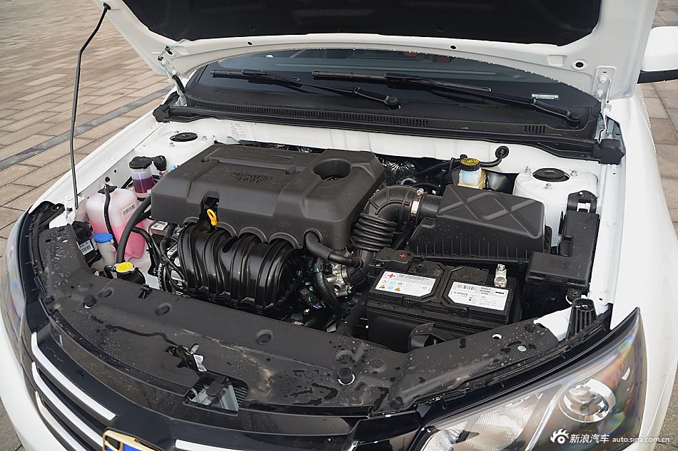 2016款吉利帝豪1.5L自动RS两厢向上版