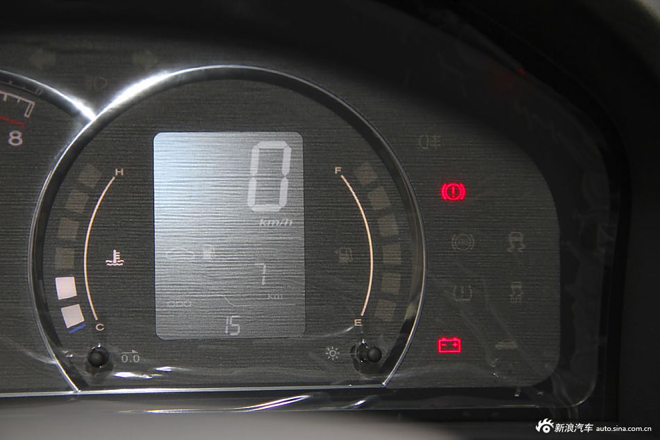 2015款荣威350 1.5L手动豪华天窗版