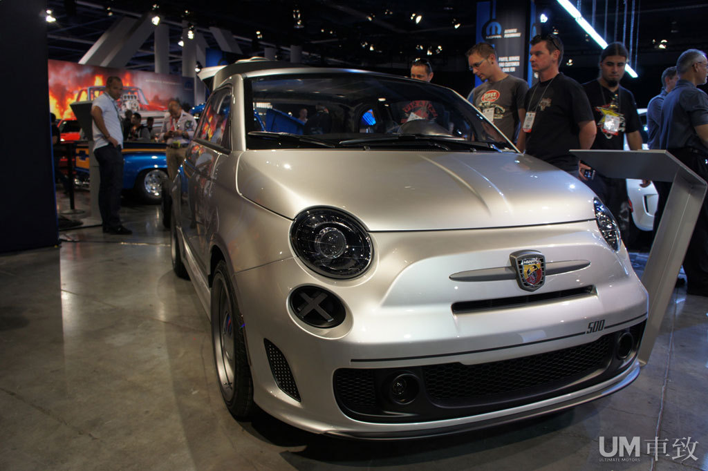 型到爆棚改装菲亚特500惊艳sema