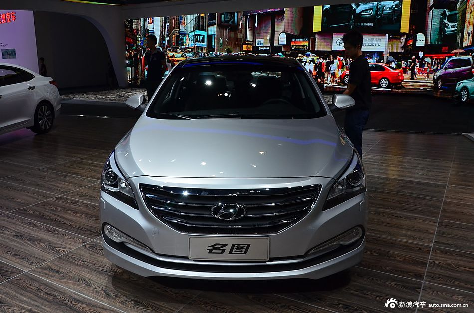 2013成都车展新车实拍:北京现代名图