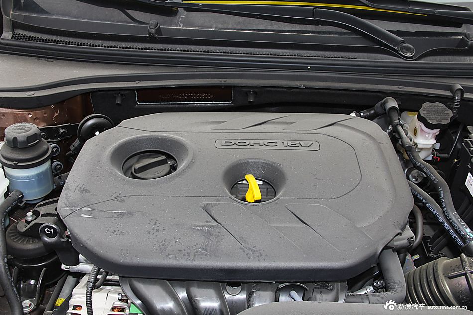 2014款起亚K4 1.8L自动DLX