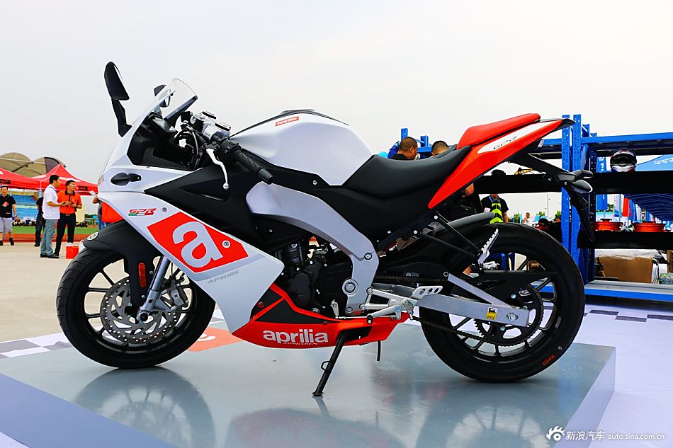 实拍阿普利亚gpr 125