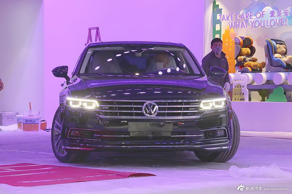 2016北京车展探馆 抢先实拍大众辉昂