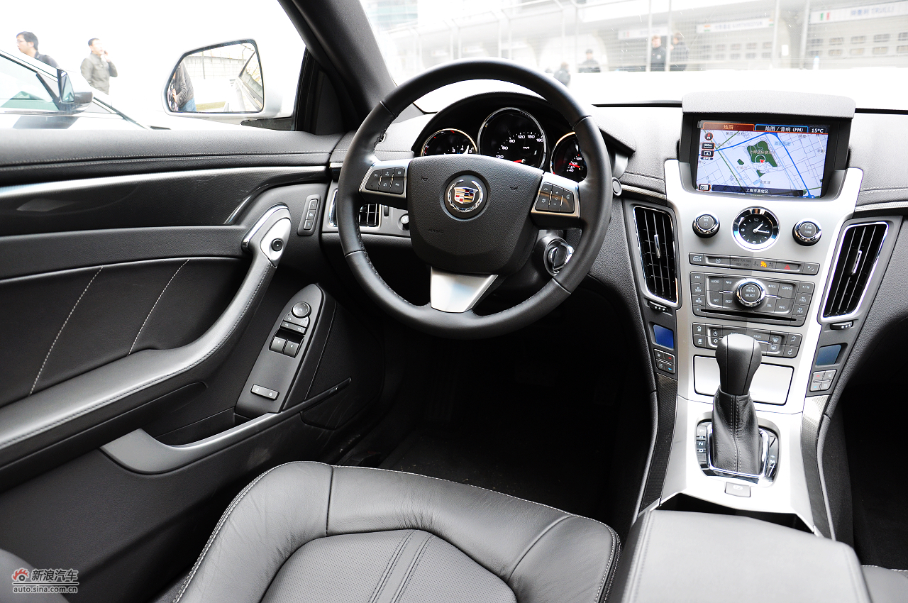 凯迪拉克cts coupe内饰功能