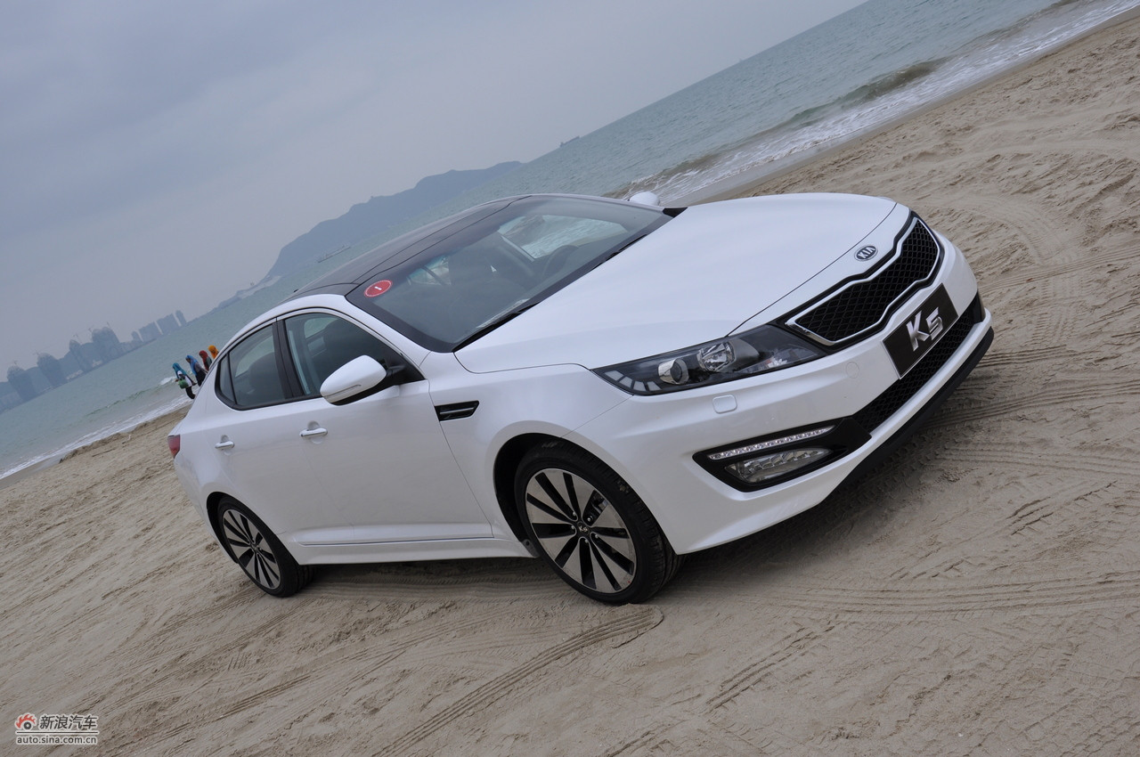 东风悦达起亚k5外观