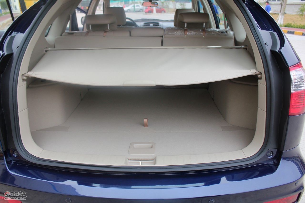 2011款比亚迪s6_比亚迪s6空间图片5486002_汽车图库_新浪汽车_新浪网