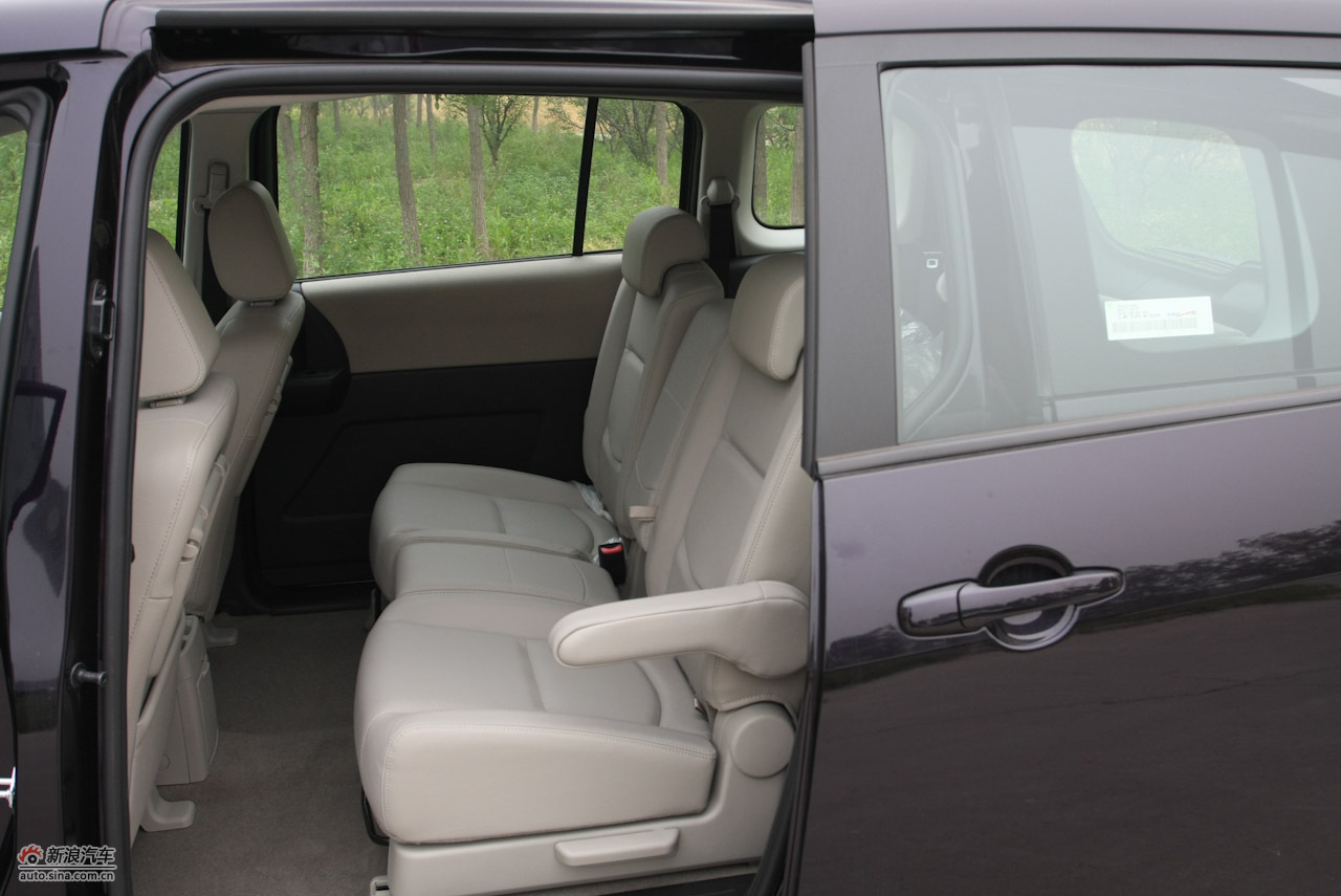 20080款马自达5 2.0l自动豪华型:内饰部分及细节