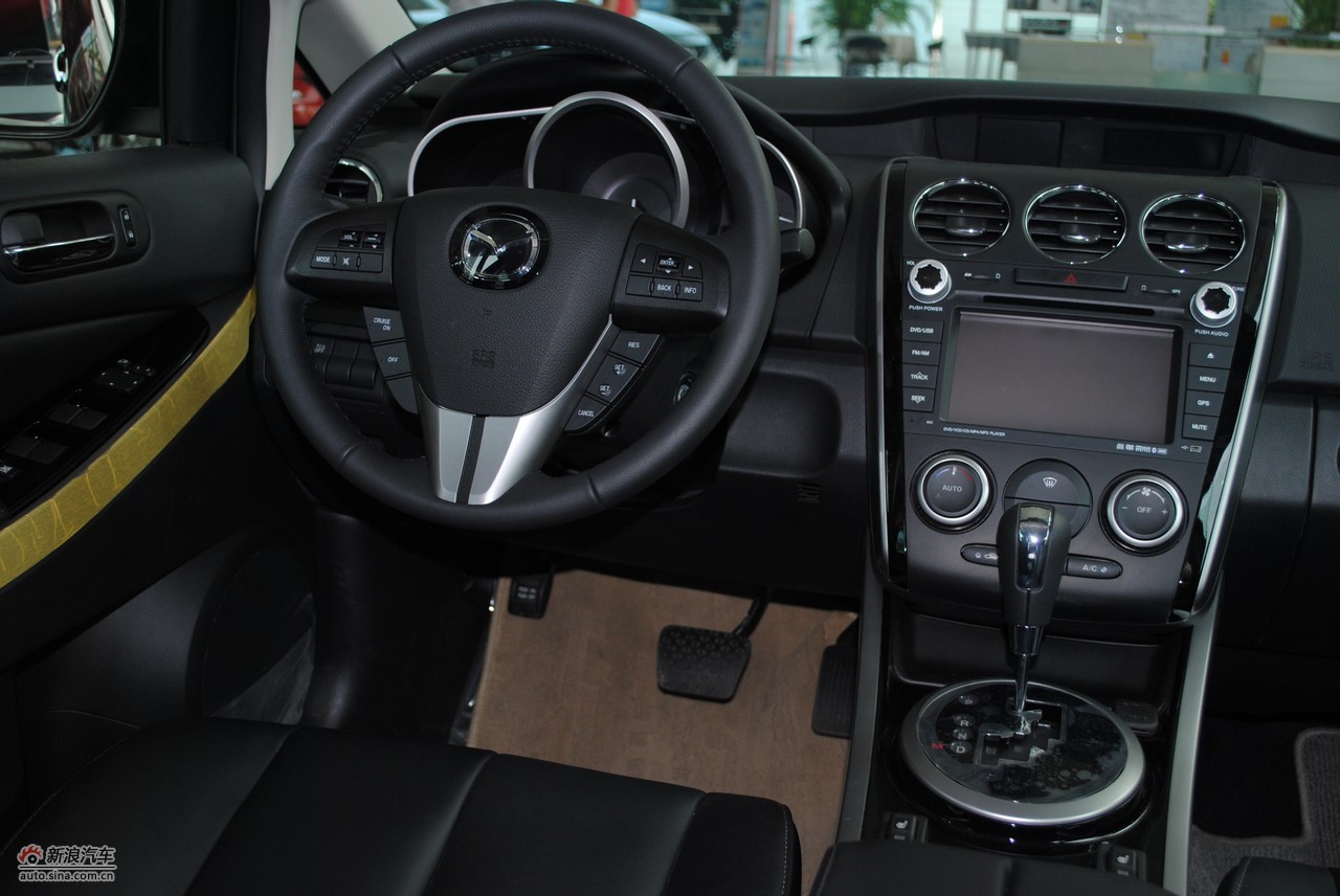 内饰部分及细节_马自达cx-7内饰图片2506036_汽车图库_新浪汽车_新浪