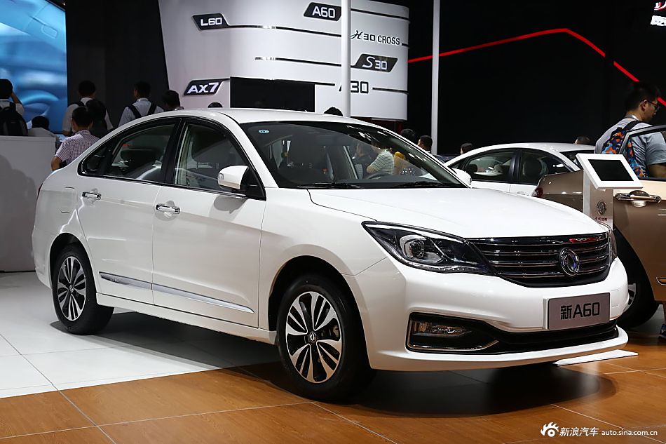 实拍东风风神新款A60