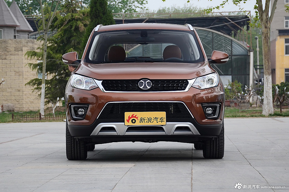 2016款北汽绅宝X35 1.5L自动尊贵版