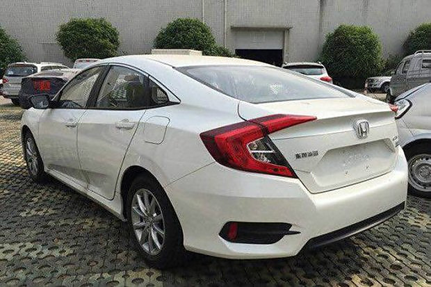 全新思域1.0T实车曝光