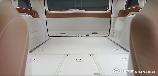 6月6日全球首发 奔驰新E级旅行版预告图