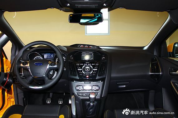 2012款福克斯ST