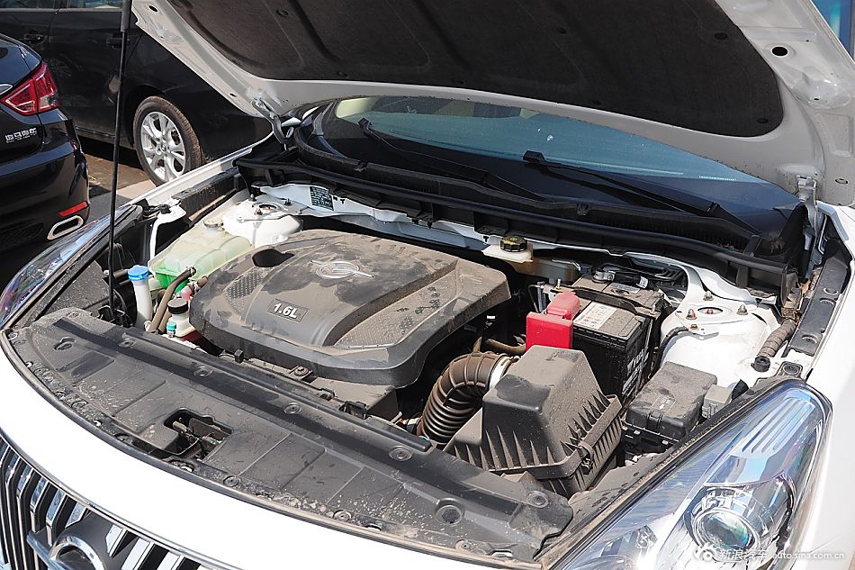 2015款海马福美来1.6L手动风尚型