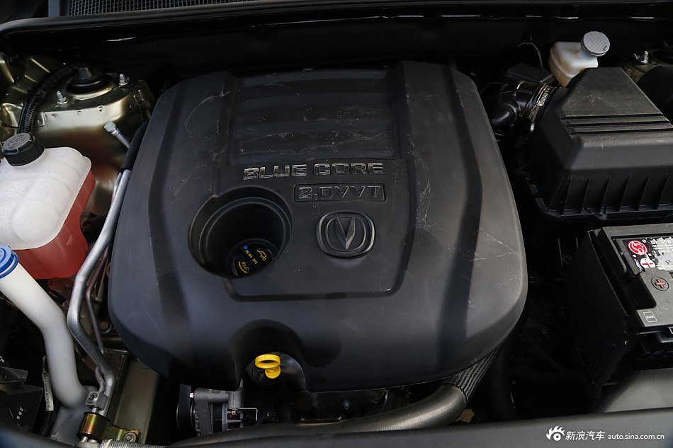 2014款长安CS75 2.0L手动豪华型国5