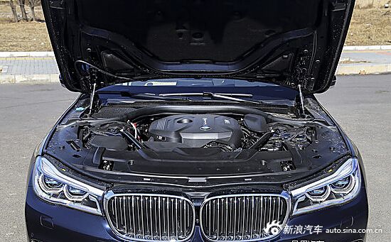 宝马全新730Li