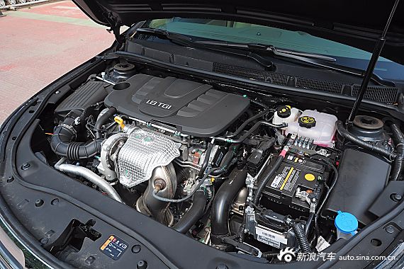 2015款荣威950 1.8T基本型